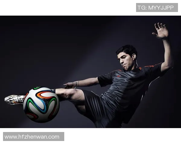 足球巨星拼接壁纸汇聚成一颗充满激情与梦想的炫彩足球